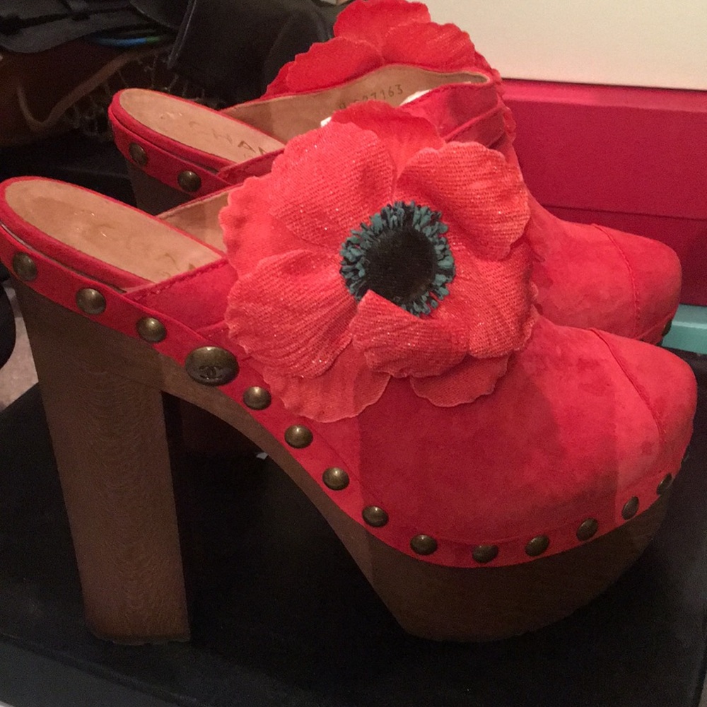 Chanel Mules - BRAND NEW